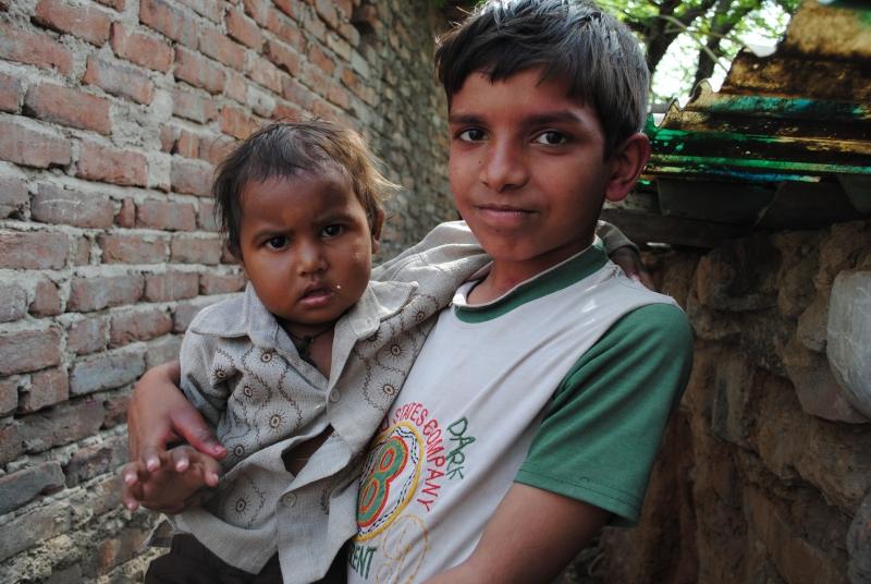 Children in the Baljeet Nagar slum community. 
