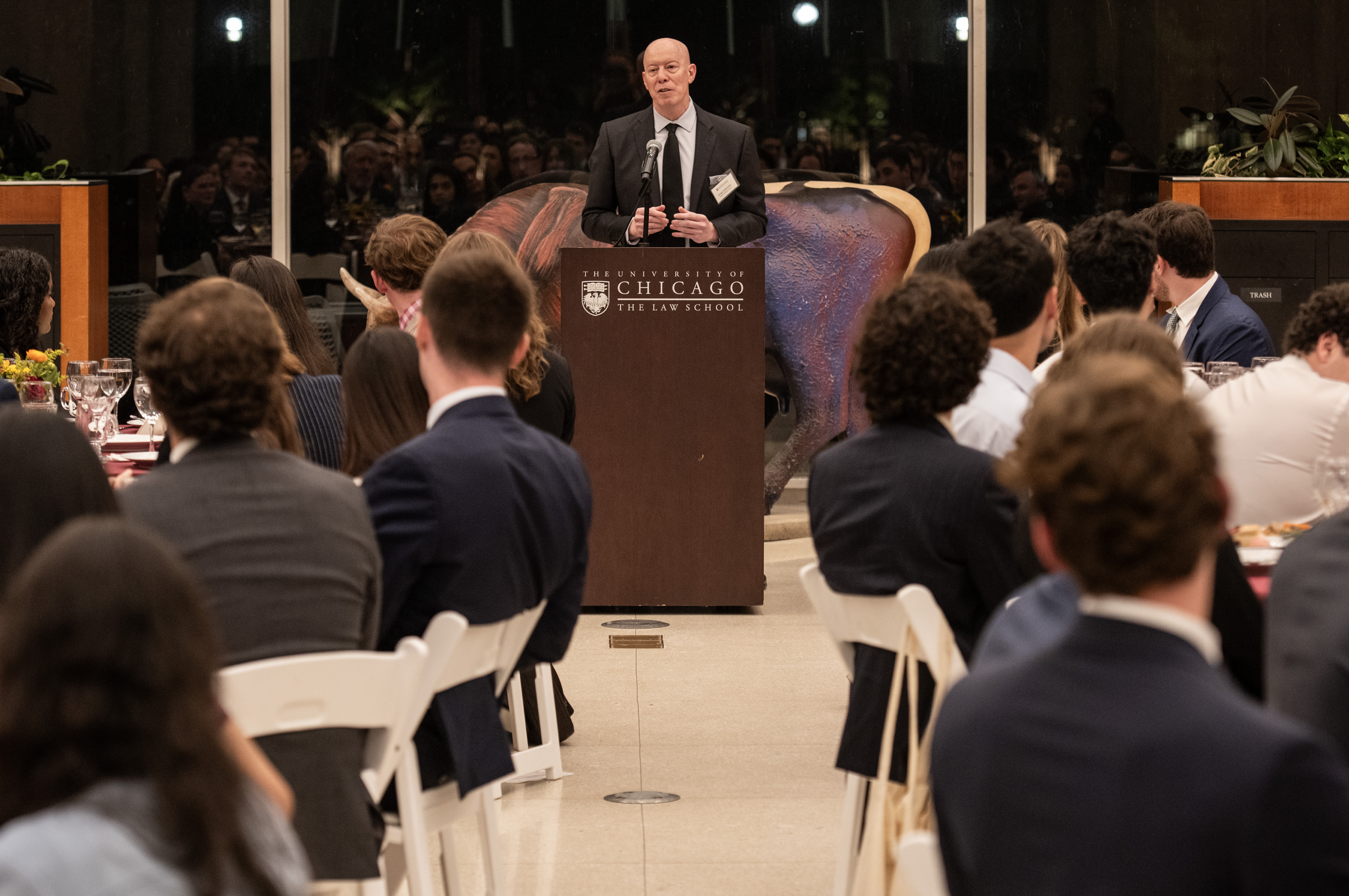 Craig Futterman at the lectern addressing the students