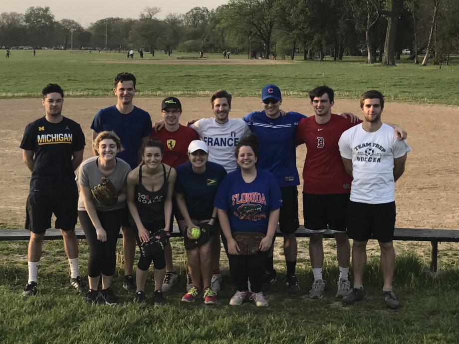 Zach Zent (back row, left) with his 1L softball team in 2017.