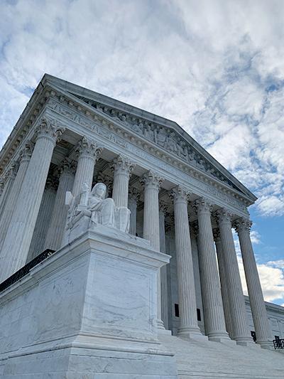 Facade of the Supreme Court building