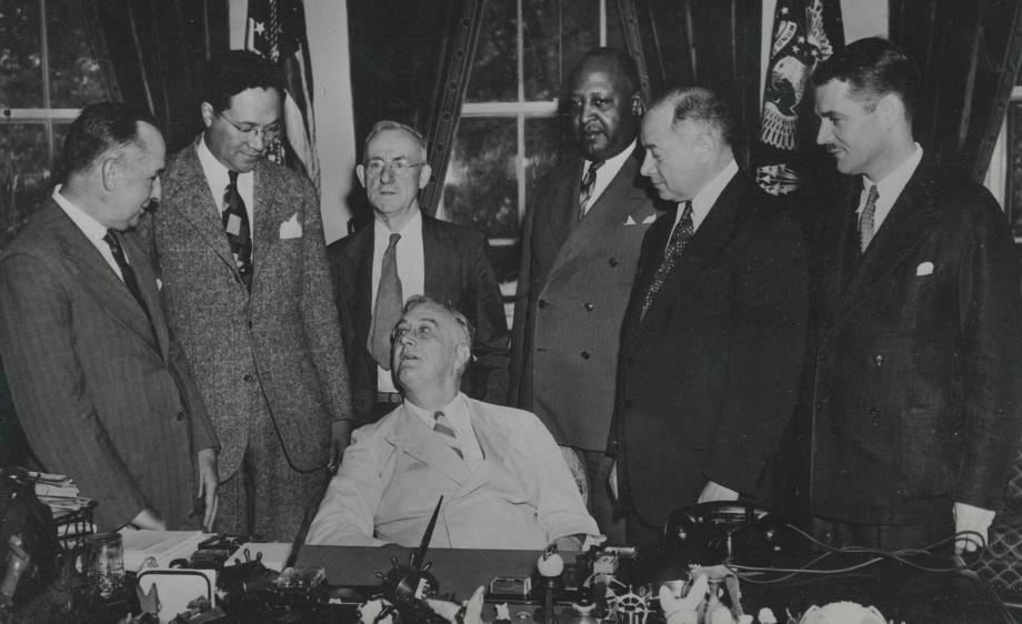 Dickerson in the Oval Office with Roosevelt