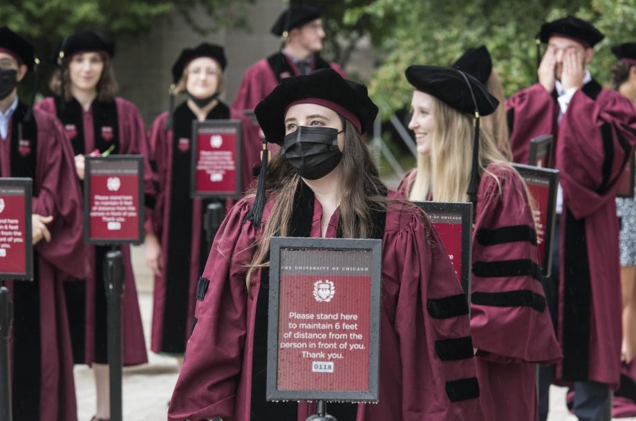 But the challenges faced by this year’s graduates were different, Sarah Konsky, ’04, acknowledged. “You are finishing law school and starting your legal careers in a world changed more than ever.” What’s more, added William Hubbard, ’00, “These events have not been in the background, as they are often are. These events have directly impacted your everyday law school experience—and that matters.”