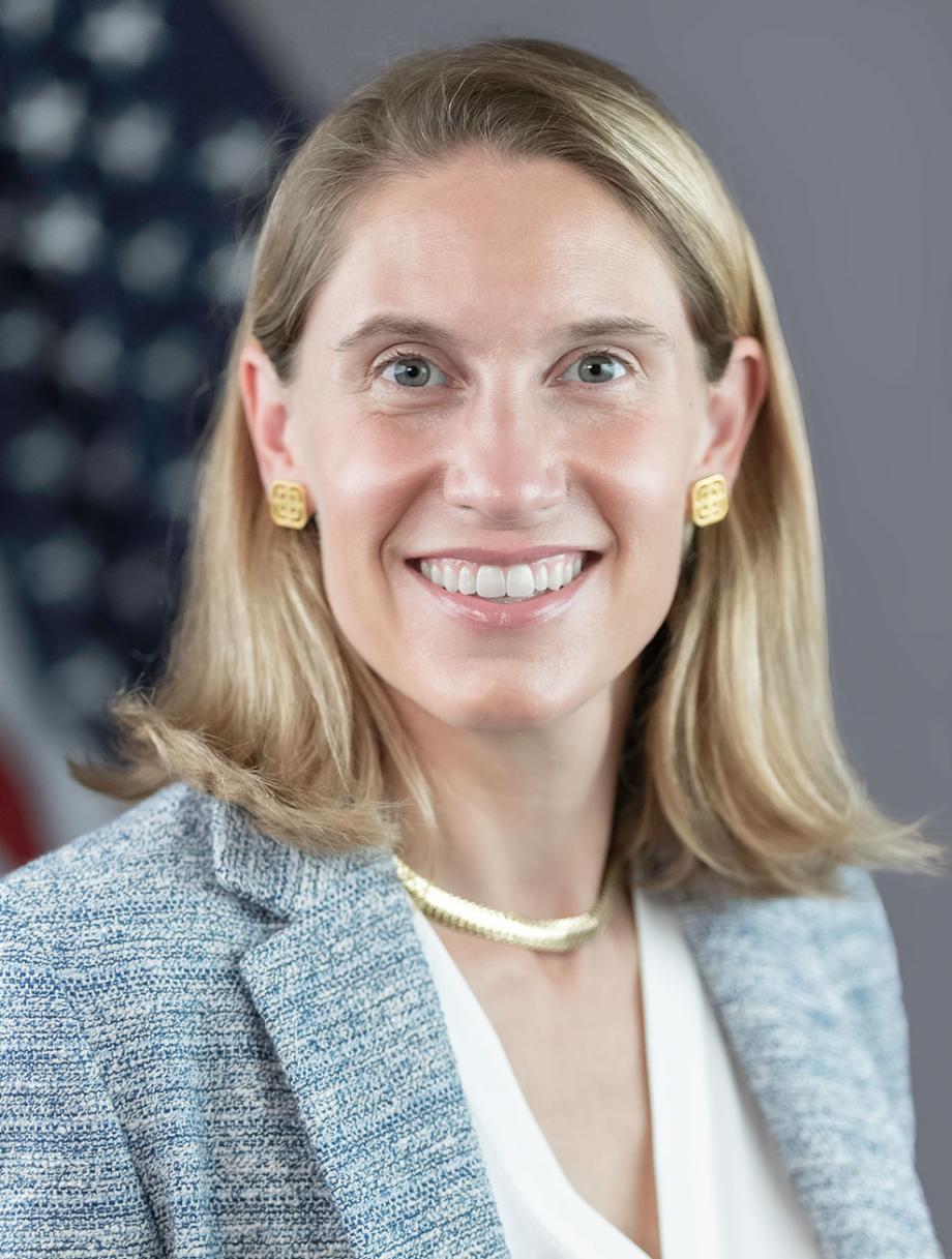 Caroline Crenshaw headshot
