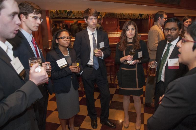 Students and alumni meet at the Alumni Clerkship Reception