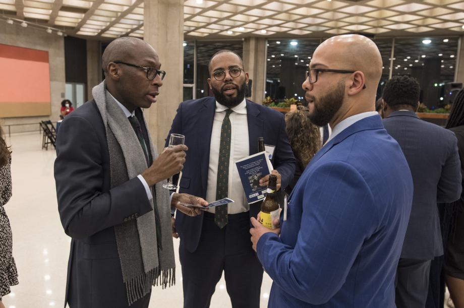 The reception gave students, faculty, and alumni the opportunity to catch up before dinner. 