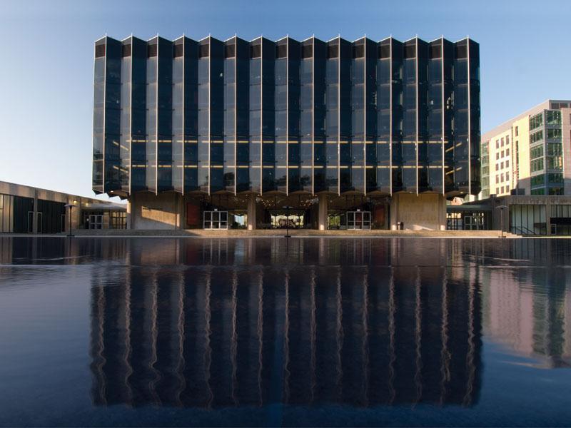 A zero-depth pool over black granite replaced the old reflecting pool in 2008. The Pevsner sculpture still stands in the fountain.