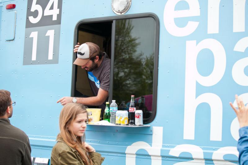 5411 Empanadas served their line of customers quickly. 