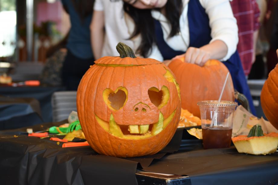 LLM Pumpkin Carving - October 24, 2018