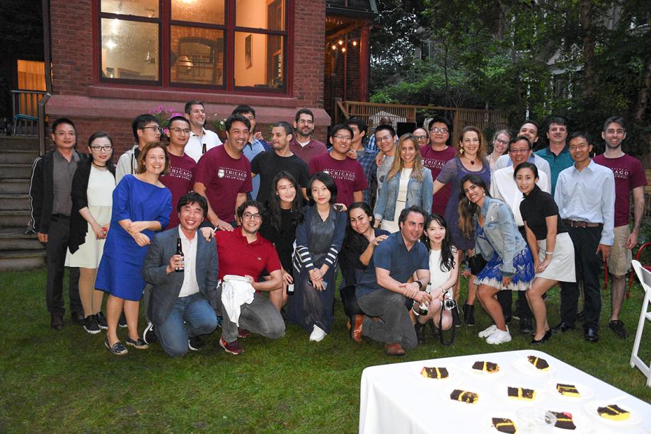 photo of group at Ben-Shahar's home