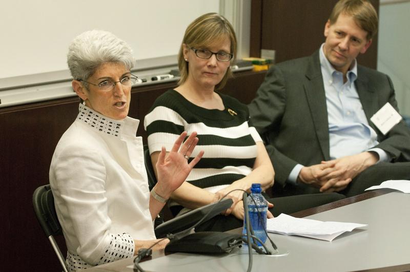 Lisa Brown, Sheila Finnegan, and Richard Cordray from the class of 1986 spoke about their legal careers in public service. Lisa Brown, Sheila Finnegan, and Richard Cordray from the class of 1986 spoke about their legal careers in public service.