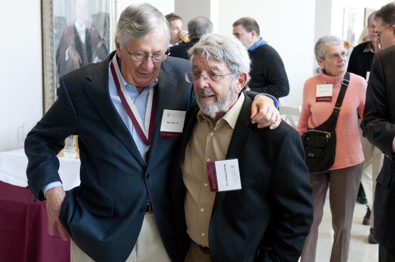 Dick Ogle catches up with his class of 1961 classmate Richard Pincus. Dick Ogle catches up with his class of 1961 classmate Richard Pincus.