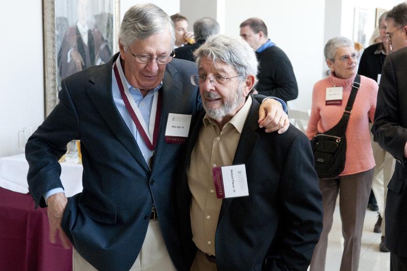 Dick Ogle catches up with his class of 1961 classmate Richard Pincus.