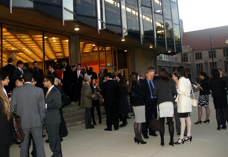 Students mingle during the cocktail hour before the Entering Students Dinner. Students mingle during the cocktail hour before the Entering Students Dinner.