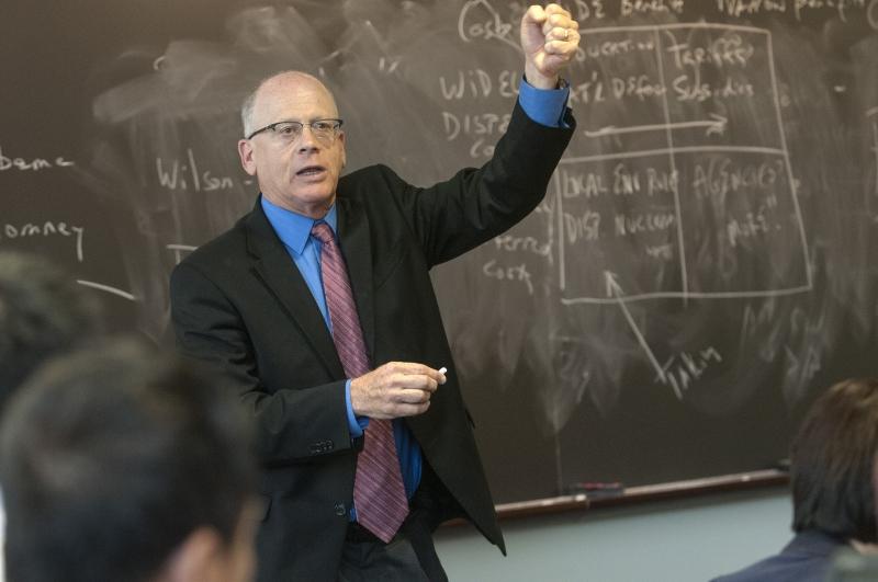 Prof. Saul Levmore taught "Law and Public Choice." 