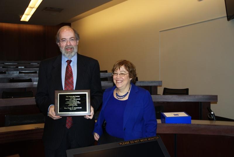 Judge Frank Easterbrook with Lee Liberman Otis, chapter founder. 