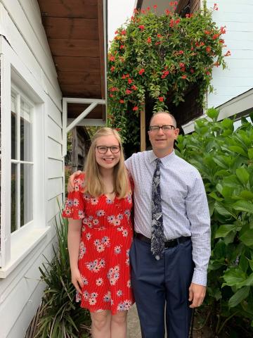 Elisabeth Mayer, '20, and her dad, Gregory Mayer, '93