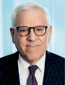 Headshot of David Rubenstein