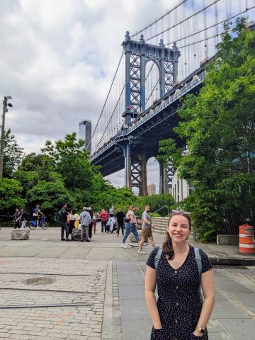 Marina Rioux in front of the Manhattan Bridge in New York.